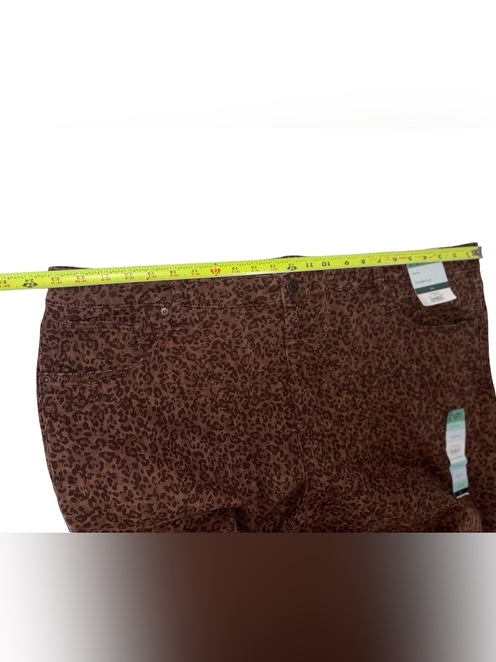 Terra & Sky Petite 26W Straight Leg Leopard Print Denim Pants - Picture 6 of 9